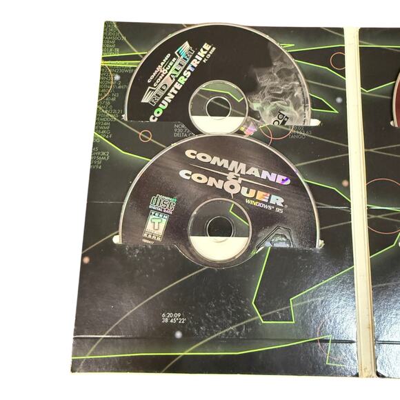 Command & Conquer Worldwide Warfare PC Game Box Set RTS Collection Multi-Disc - Picture 11 of 11